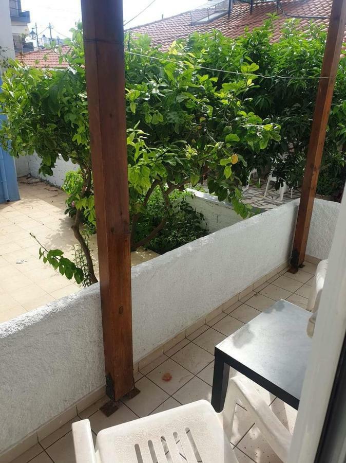 Family Sea & Garden View Apartment Превеза Экстерьер фото