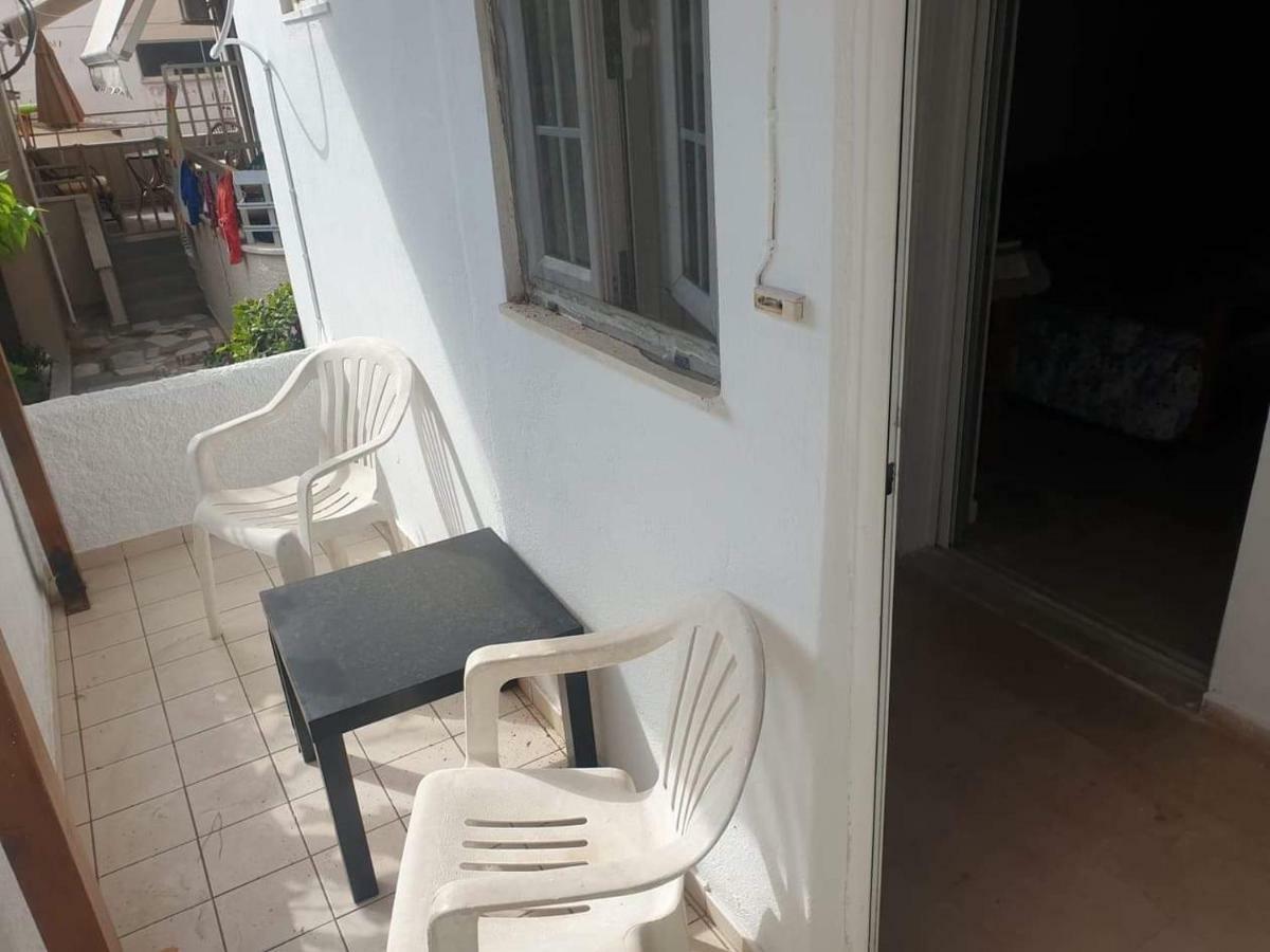 Family Sea & Garden View Apartment Превеза Экстерьер фото